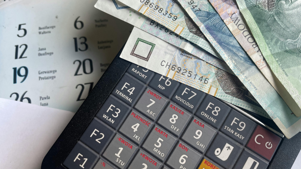 showing aed and calculator for tax